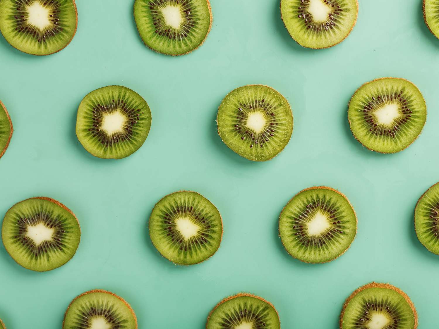 kiwi-health-benefits-realsimple-GettyImages-1457158958
